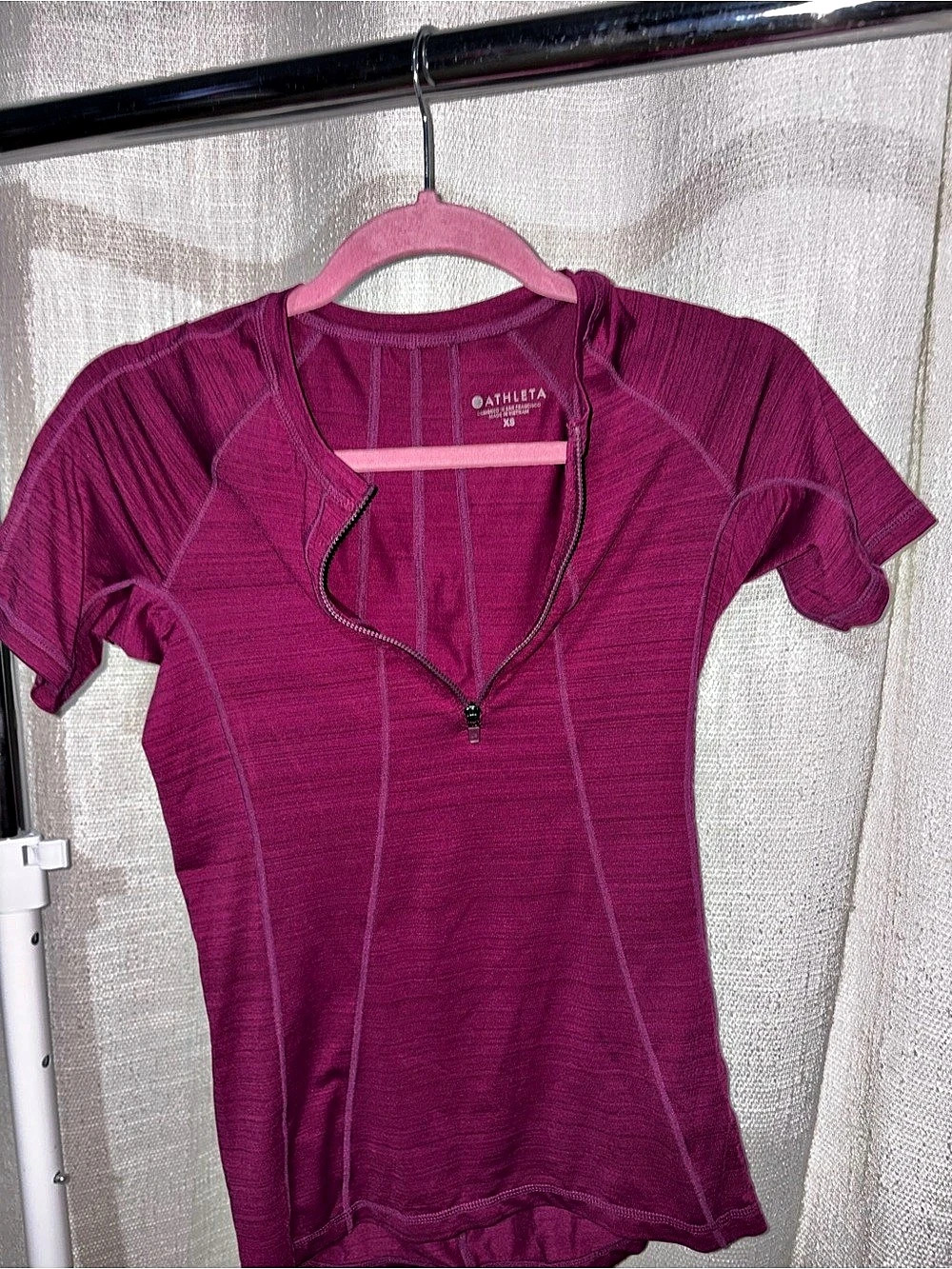 Athleta Short Sleeve Athletic Top in Pink Size XS Like New
